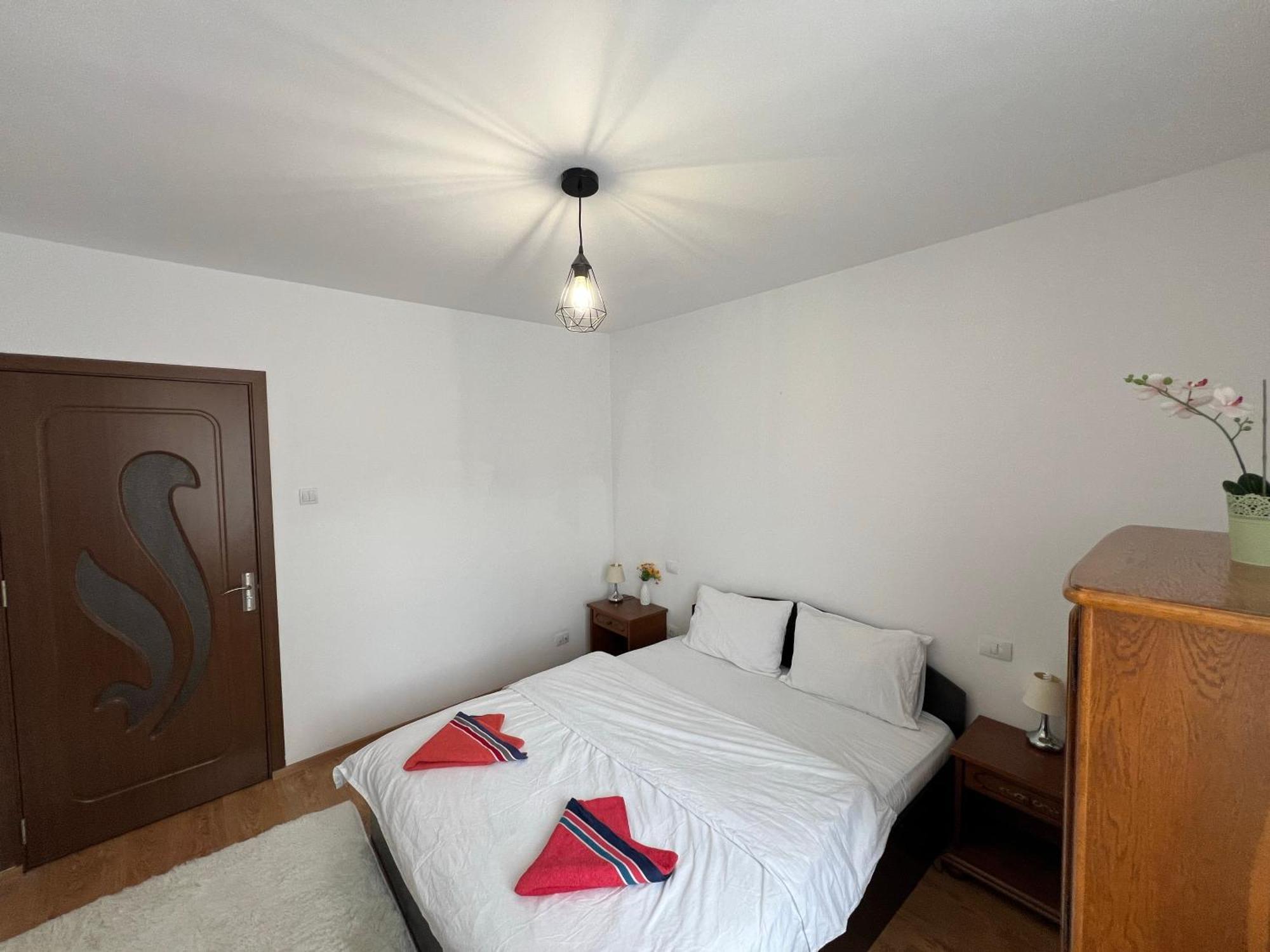 2 Rooms Apartment City Center ヤシ エクステリア 写真